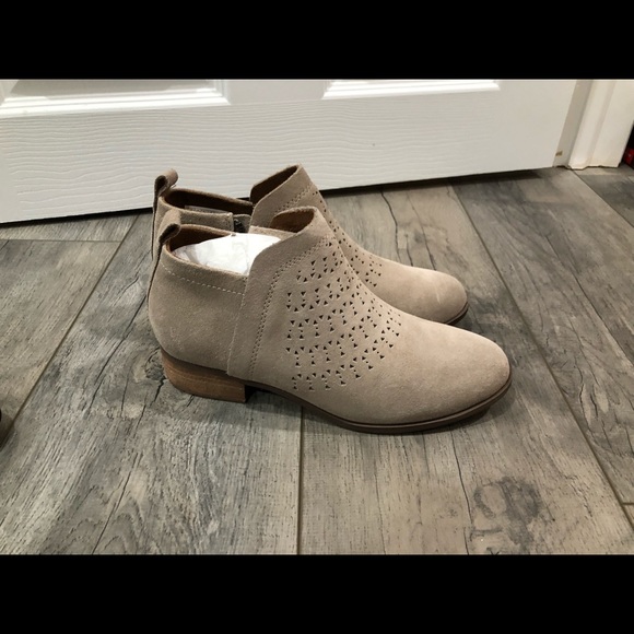 Toms boots - Picture 3 of 5